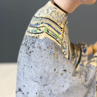 A pair of Chinese export painted unfired clay figures — foto 9