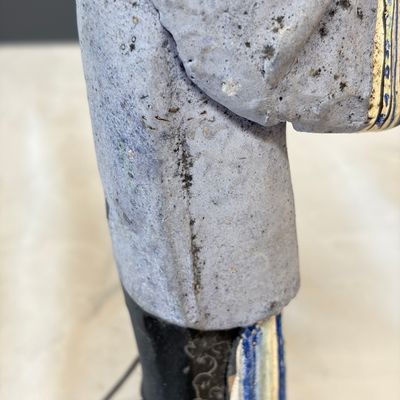 A pair of Chinese export painted unfired clay figures — foto 11