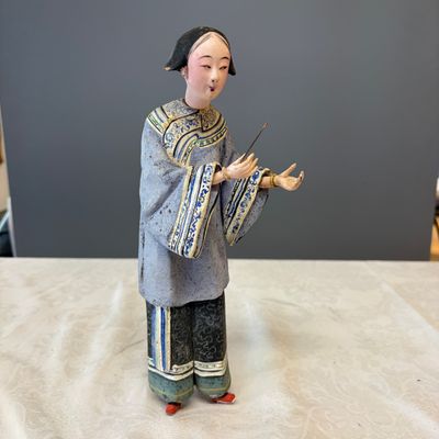 A pair of Chinese export painted unfired clay figures — foto 2