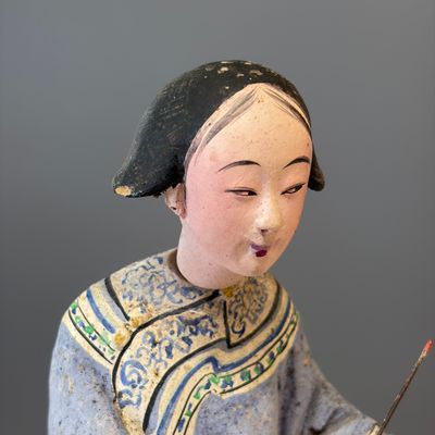 A pair of Chinese export painted unfired clay figures — foto 3