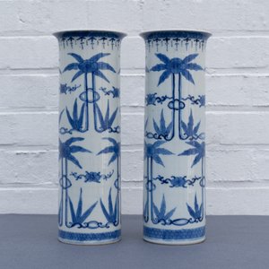 A pair of Chinese famille rose and a pair of blue and white vases, 19th C. — 照片 7