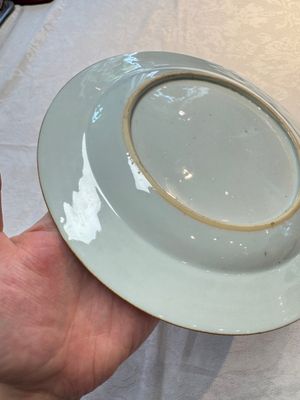 A pair of Chinese famille rose armorial soup plates with the arms of Longden for the English market, Qianlong, ca. 1748 — photo 11
