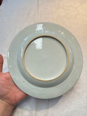 A pair of Chinese famille rose armorial soup plates with the arms of Longden for the English market, Qianlong, ca. 1748 — photo 17
