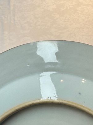 A pair of Chinese famille rose armorial soup plates with the arms of Longden for the English market, Qianlong, ca. 1748 — photo 8