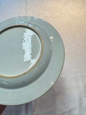 A pair of Chinese famille rose armorial soup plates with the arms of Longden for the English market, Qianlong, ca. 1748 — photo 10