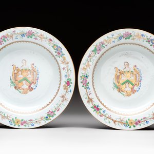 A pair of Chinese famille rose armorial soup plates with the arms of William Ellis for the English market, Qianlong, ca. 1755 — photo 1