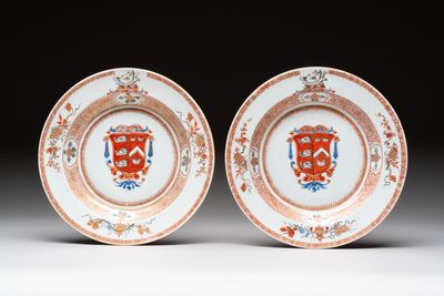A pair of Chinese famille rose armorial soup plates with the arms of Wynne impaling Gosling for the English market, Yongzheng, ca. 1725