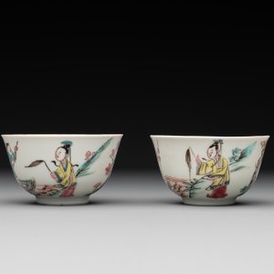 A pair of Chinese famille rose 'beloved by the river' cups and saucers, Yongzheng — photo 3