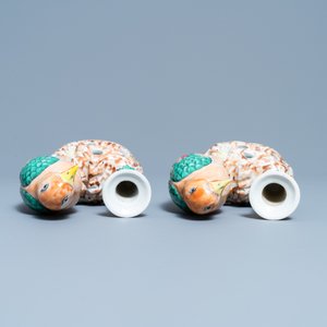 A pair of Chinese famille rose bird-shaped candlesticks, Jiaqing — photo 6