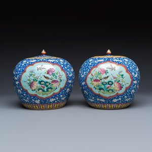 A pair of Chinese famille rose 'Birds among Flowering Branches' jars and covers — photo 2