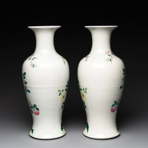 A pair of Chinese famille rose 'birds among flowering branches' vases, Republic — photo 3