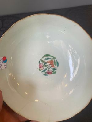 A pair of Chinese famille rose bowls and a Dayazhai-style 'dragon' plate, Jiaqing mark, 19/20th C. — photo 12