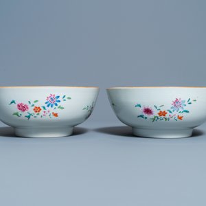 A pair of Chinese famille rose bowls, Qianlong — photo 4
