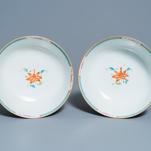 A pair of Chinese famille rose bowls, Qianlong — photo 6