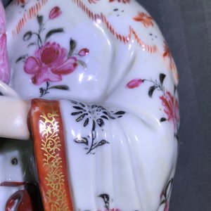 A pair of Chinese famille rose candle holders shaped as court ladies, Qianlong — photo 26