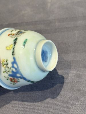 A pair of Chinese famille rose 'chicken' cups, Qianlong mark and of the period — photo 12