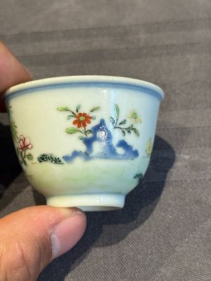 A pair of Chinese famille rose 'chicken' cups, Qianlong mark and of the period — photo 17