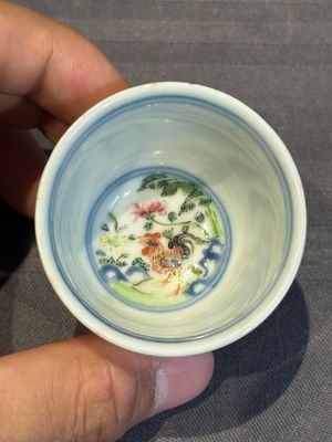 A pair of Chinese famille rose 'chicken' cups, Qianlong mark and of the period — photo 19