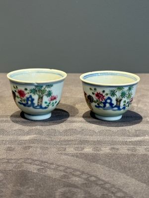 A pair of Chinese famille rose 'chicken' cups, Qianlong mark and of the period — photo 4