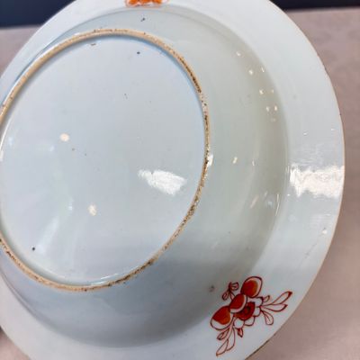 A pair of Chinese famille rose 'Chui Xiao Yin Feng 吹蕭引鳳' plates — 照片 20