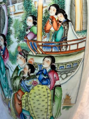 A pair of Chinese famille rose 'Chui Xiao Yin Feng 吹簫引鳳' vases, signed Pan Zhaotang 潘肇唐, dated 1923 — photo 18
