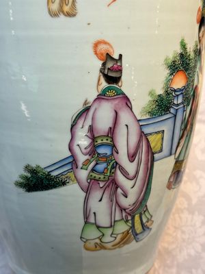 A pair of Chinese famille rose 'Chui Xiao Yin Feng 吹簫引鳳' vases, signed Pan Zhaotang 潘肇唐, dated 1923 — photo 19