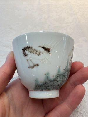 A pair of Chinese famille rose 'crane' cups and a 'dragon' brush pot, Guangxu mark, 20th C. — photo 21