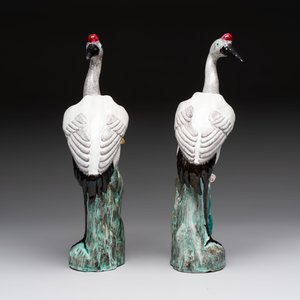 A pair of Chinese famille rose 'crane' groups, 19th C. — 照片 3