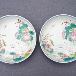 A pair of Chinese famille rose 'cranes' dishes, Daoguang mark and of the period — photo 3