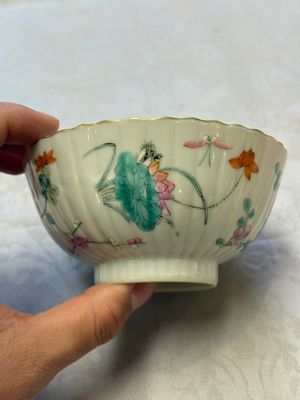 A pair of Chinese famille rose 'Cricket' bowls, Tongzhi marks, 19th C. — photo 16