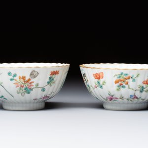 A pair of Chinese famille rose 'Cricket' bowls, Tongzhi marks, 19th C. — photo 3