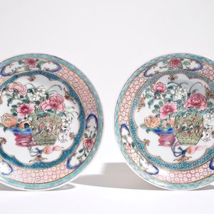 A pair of Chinese famille rose cups and saucers with a cat near a flower basket, Yongzheng — photo 2