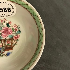 A pair of Chinese famille rose cups and saucers, Yongzheng — 照片 14