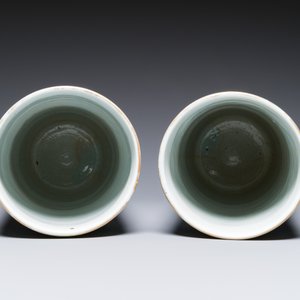 A pair of Chinese famille rose cylindrical vases, 19th C. — 照片 5