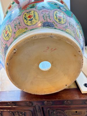 A pair of Chinese famille rose Dayazhai-style 'Dragon' jardinières, 20th C. — photo 14