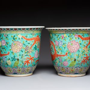 A pair of Chinese famille rose Dayazhai-style 'Dragon' jardinières, 20th C. — photo 2