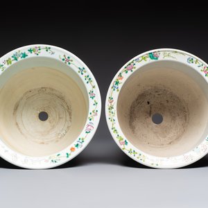 A pair of Chinese famille rose Dayazhai-style 'Dragon' jardinières, 20th C. — photo 6
