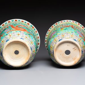 A pair of Chinese famille rose Dayazhai-style 'Dragon' jardinières, 20th C. — photo 7