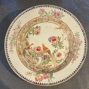 A pair of Chinese famille rose deep plates with pheasants, Yongzheng — 照片 3