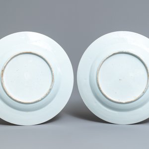 A pair of Chinese famille rose dishes with birds among flowers, Qianlong — photo 2