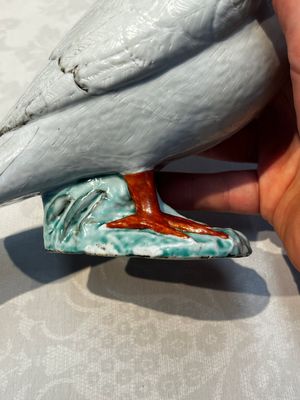 A pair of Chinese famille rose doves, Qianlong — photo 23