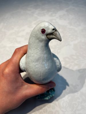 A pair of Chinese famille rose doves, Qianlong — photo 3
