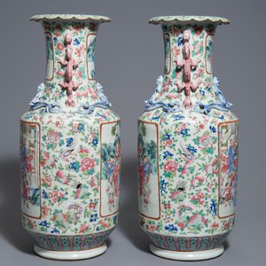 A pair of Chinese famille rose dragon-handle vases, 19th C. — 照片 4