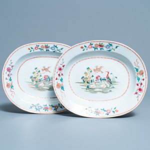 A pair of Chinese famille rose 'ducks in a pond' dishes, Qianlong — photo 1
