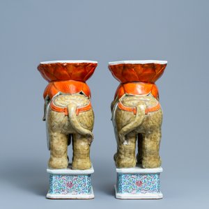 A pair of Chinese famille rose elephant-shaped garden seats, 19/20th C. — photo 3