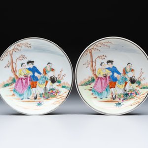 A pair of Chinese famille rose 'European subject' cups and saucers, Qianlong — photo 2