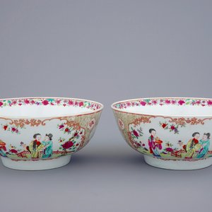 A pair of Chinese famille rose export porcelain bowls, Qianlong, 18th C. — 照片 1