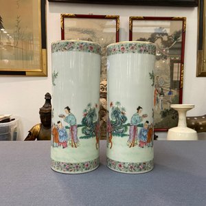 A pair of Chinese famille rose hat stands, 'Lin zhi cheng xiang' mark, Republic — photo 9