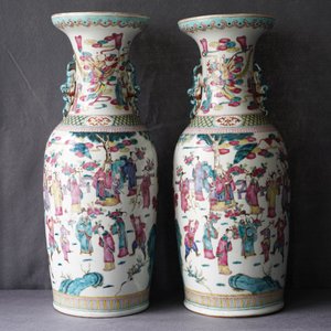 A pair of Chinese famille rose 'immortals' vases, 19th C. — 照片 8
