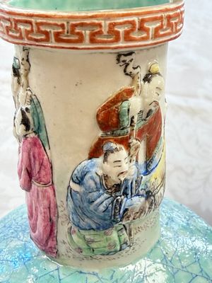 A pair of Chinese famille rose 'Immortals' vases with relief design, Qianlong mark, Republic — photo 6